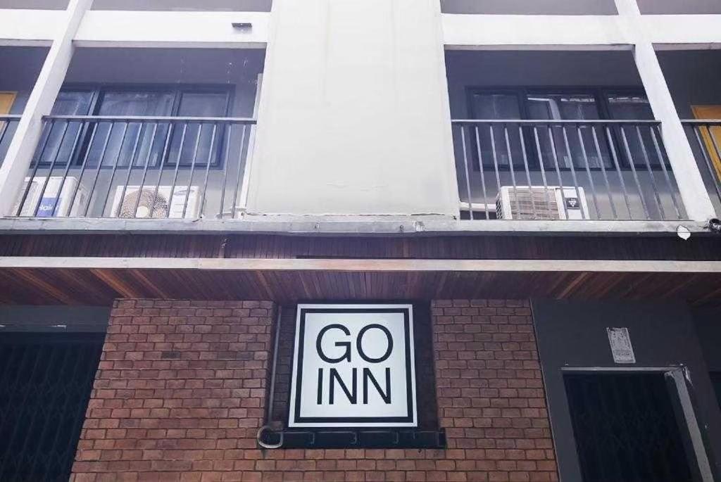 Z Go Inn Bts St Louis Silom V โกอินน์ บีทีเอส เซนต์หลุยส์ สีลม 3 Bangkok Exterior foto